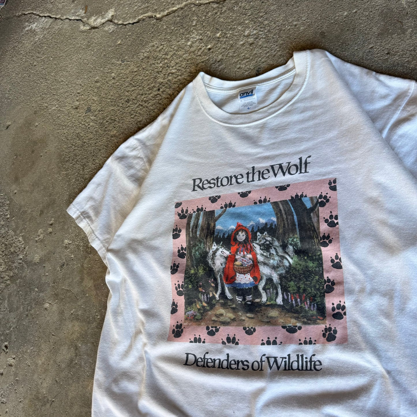 2000’s Defenders of Wildlife “Little Red Riding Hood LIED” Art Activism Shirt Size L