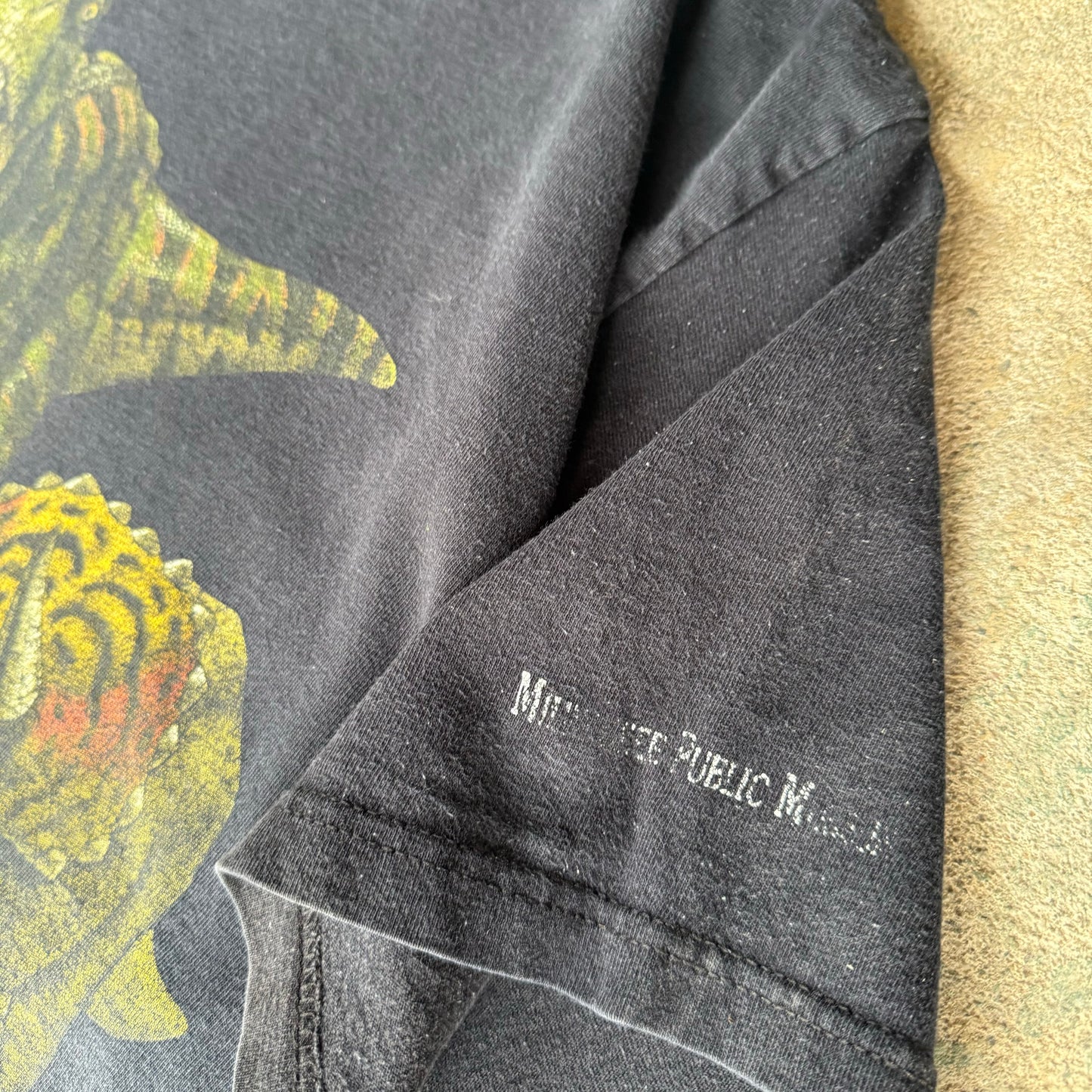2000’s Dinosaur Breakthrough Museum Shirt Size L