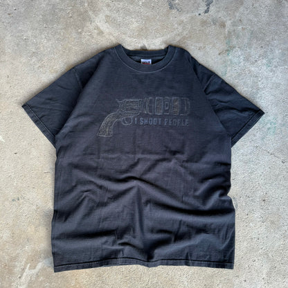 2000’s “I Shoot People” Photography Gun Shirt Size L